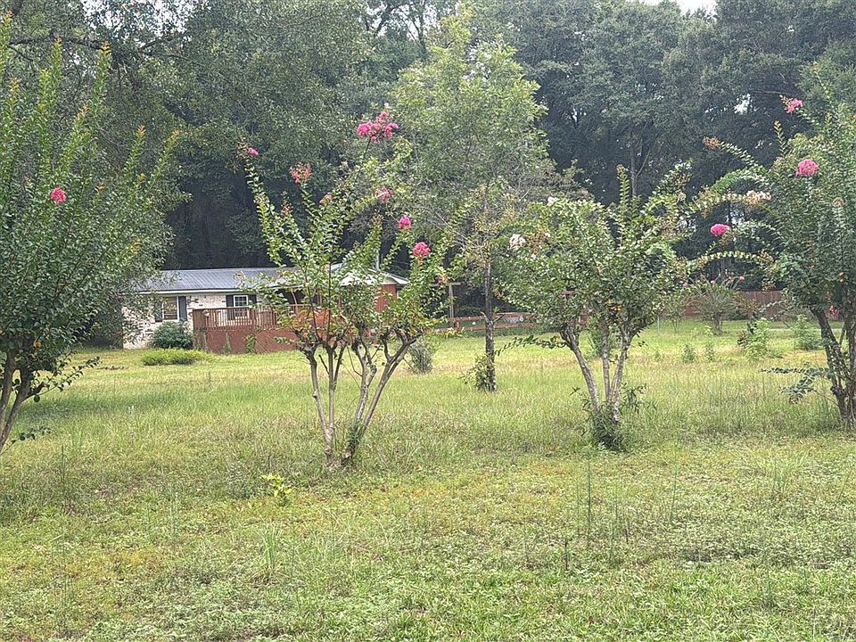 1st image of 186 Sheffield Cir