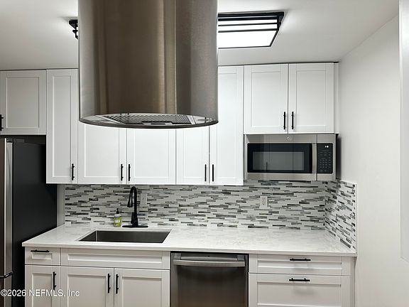 2nd image of 901 Ocean Blvd APT 39