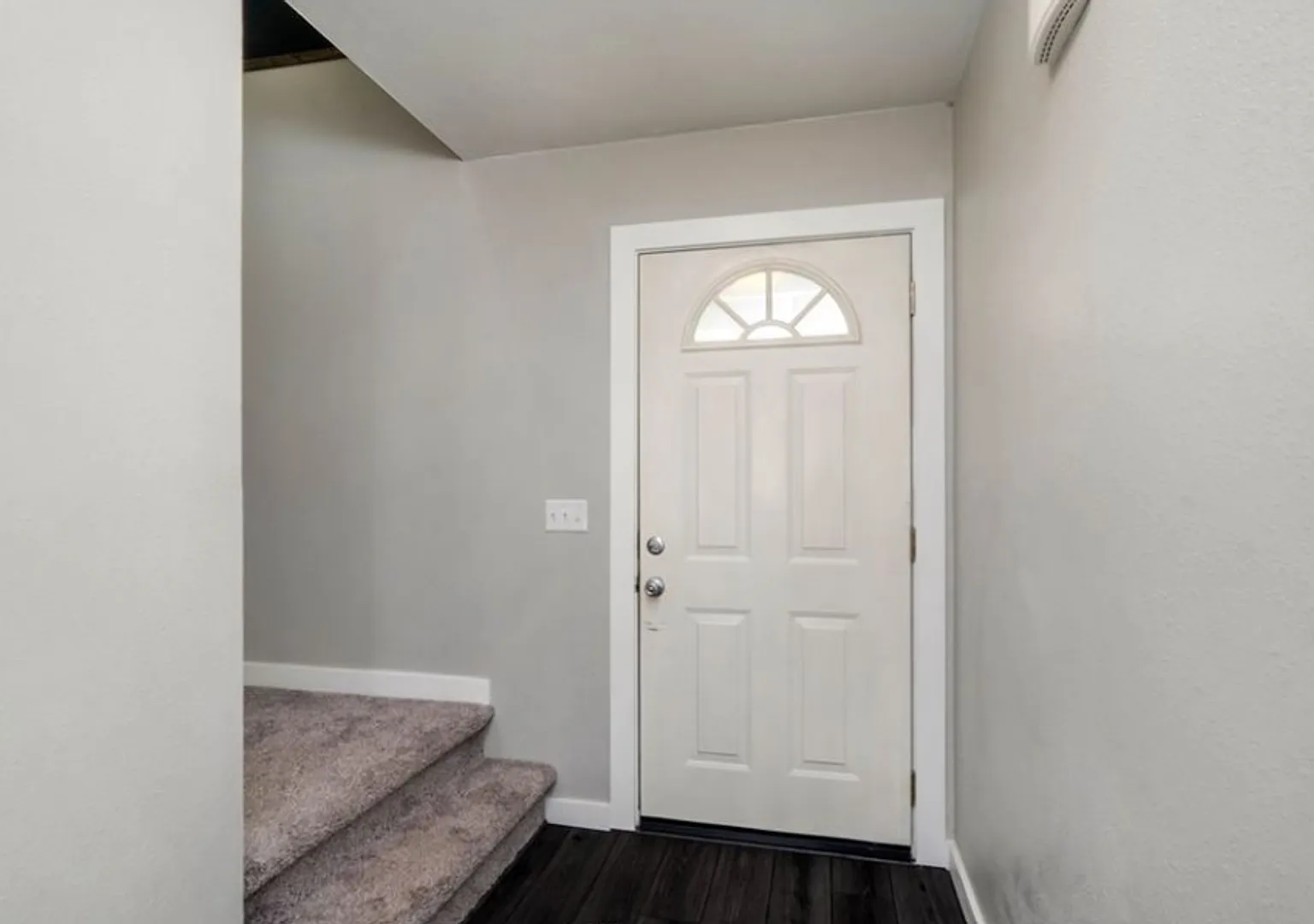 Don't Miss This Turn-Key Duplex in Milton! — Photo 3