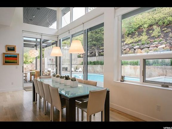 4th image of 3022 E Saint Marys Cir