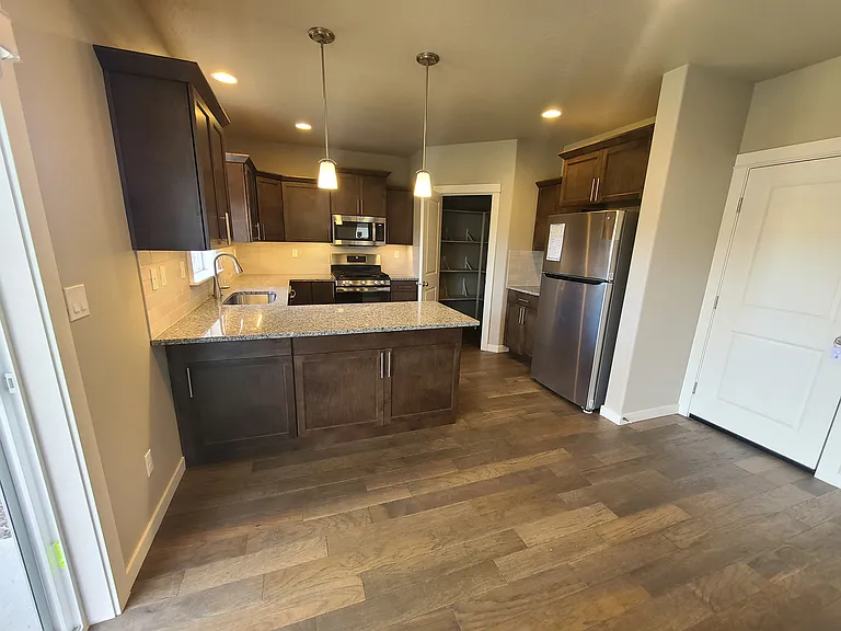Kitchen + walk-in pantry