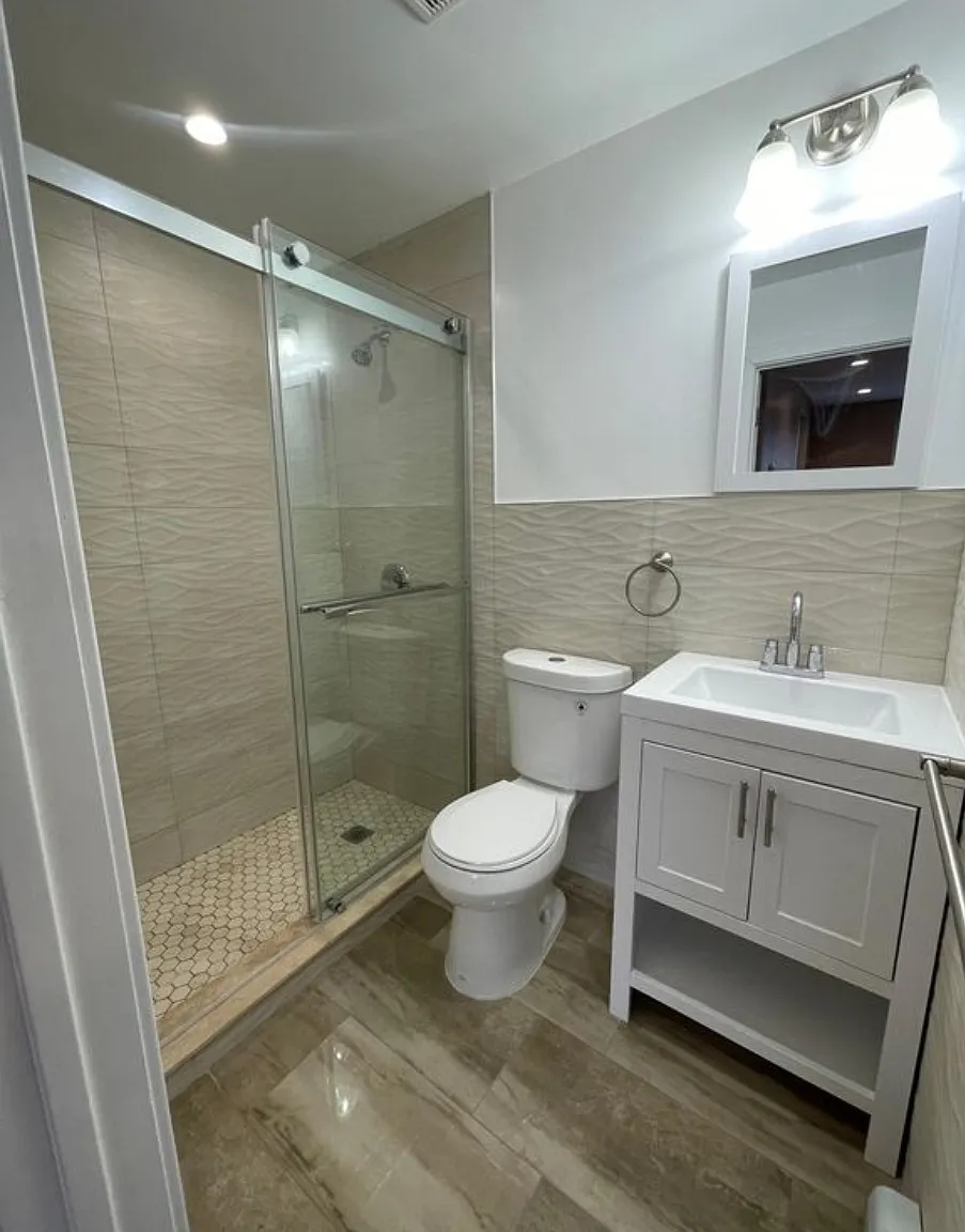 1 bed, $2,300 — Photo 4