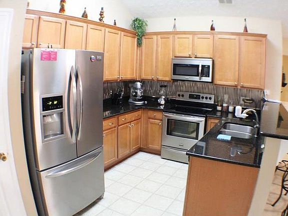 3rd image of 2448 Swan Lake Dr