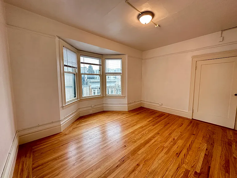 1101 Pine St #400 — Photo 9