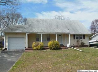 718 Vaughn Ave, Toms River, NJ 08753