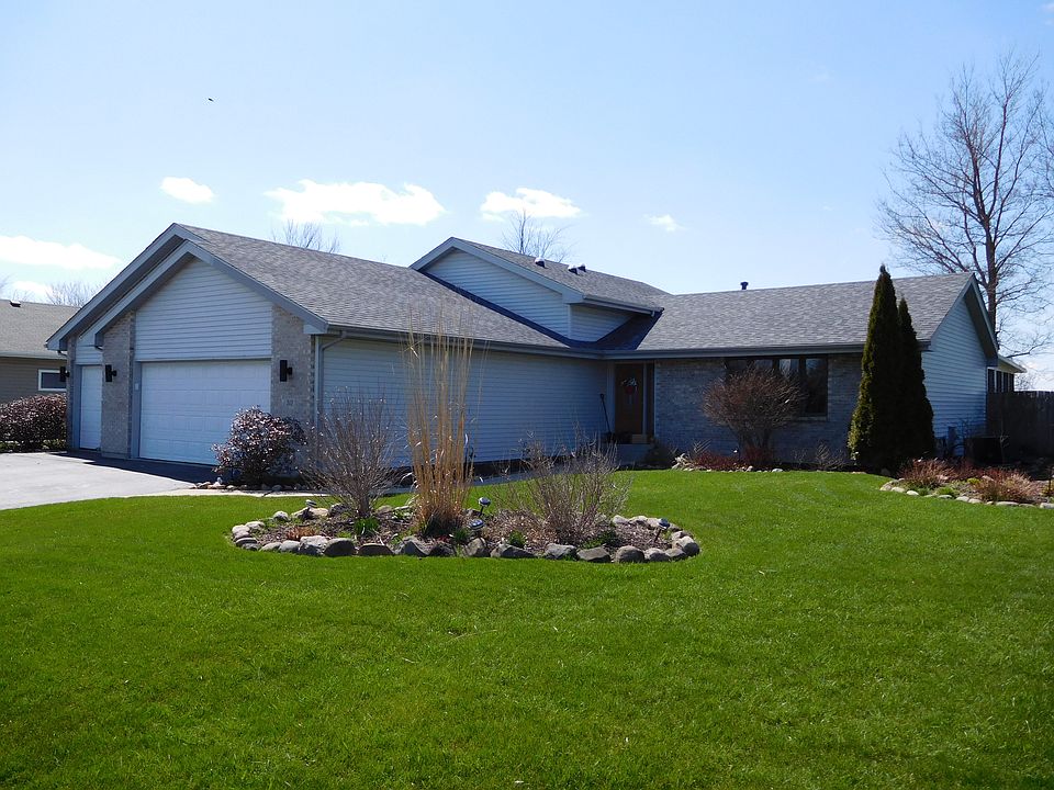 1st image of 312 Heeren Dr