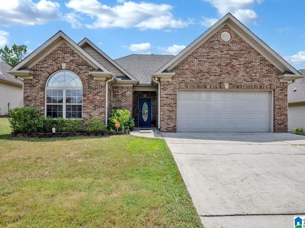 592 Waterford Ln, Calera, AL 35040