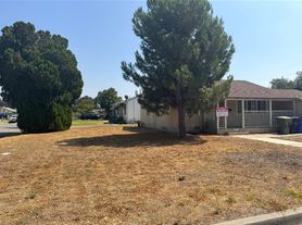 2895 Lincoln Dr, San Bernardino, CA