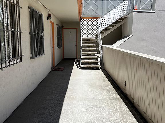 2nd image of 2470 Fulton St APT 4