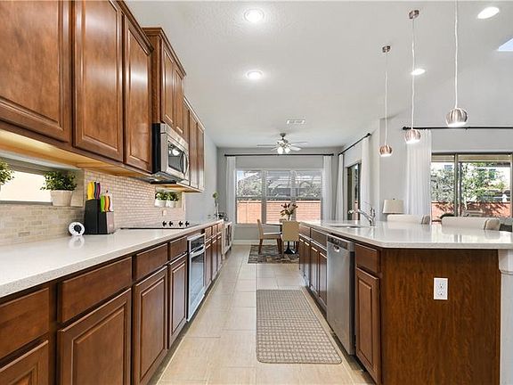5th image of 9582 Royal Estates Blvd