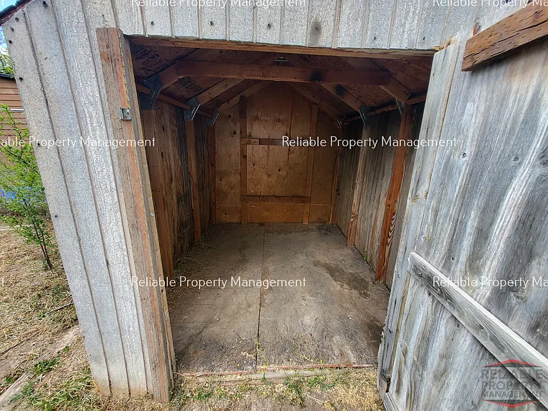 820 Stevens Dr — Photo 15