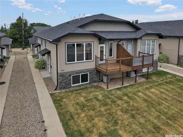 UNIT 1-112 Hiebert CRESCENT, Martensville, SK S0K 2T2