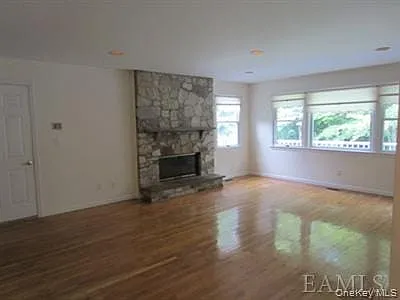 6 Beechtree Dr — Photo 6
