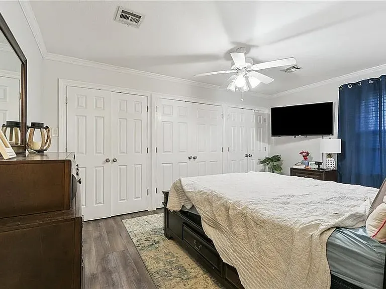 6958 Orleans Ave — Photo 1