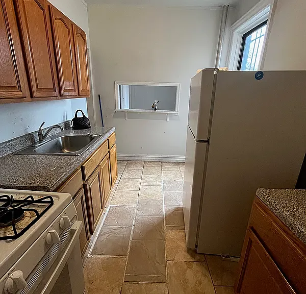 115 Logan St #8B — Photo 4