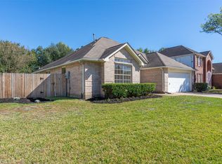 8903 Diamond Lake Ln, Houston, TX 77083