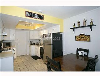 3rd image of 1614 Keena Dr