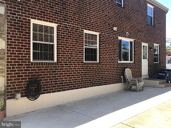 5th image of 9206 Lansford St
