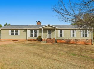 6404 Greenfield Dr, Spartanburg, SC 29303