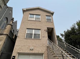 605 Bergen Ave #3, Jersey City, NJ 07304