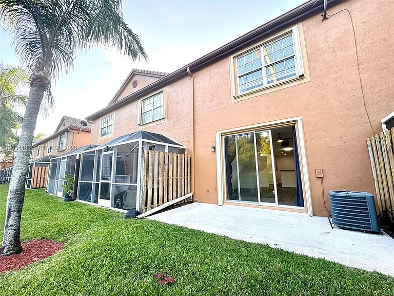 1564 Veracruz Ln #1564 — Photo 14