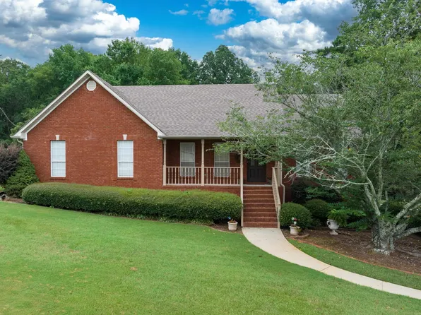 7428 Lucky Cir, Pinson, AL 35126