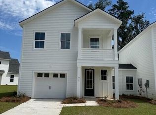 411 Queenview Ln, Charleston, SC 29414
