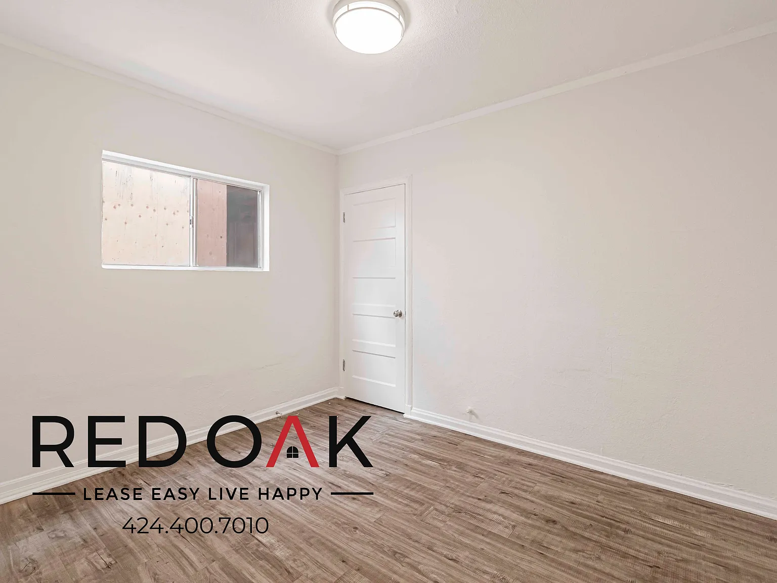 ~1 Month FREE~ Inviting One Bedroom with Stylish Floors, Ample Storage, and Natural Light ~ In Ea... — Photo 2