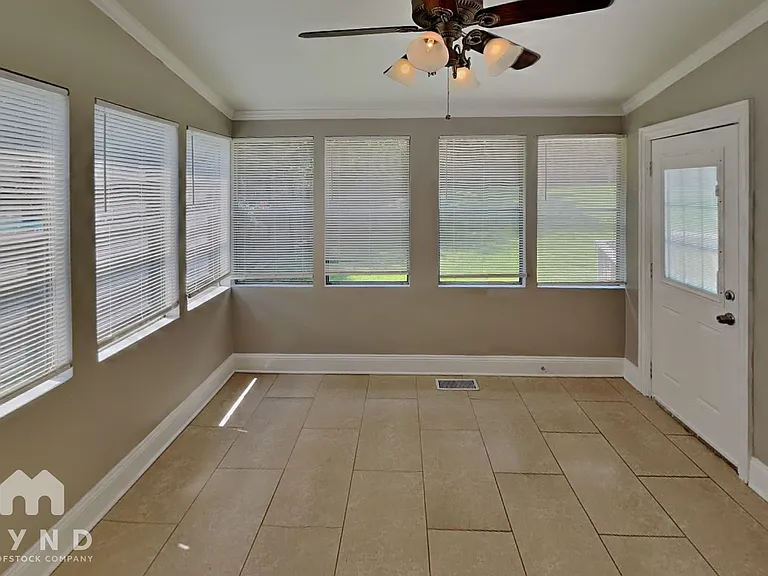 429 Dove Valley Rd — Photo 12