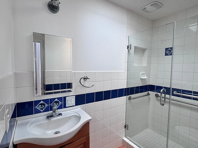 1055 Dyer Pl — Photo 31