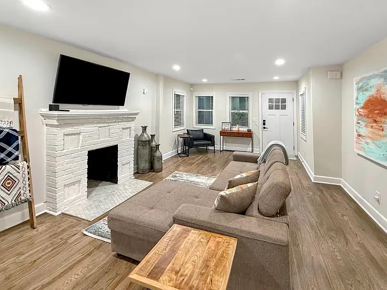 437 Griffin St NW — Photo 8