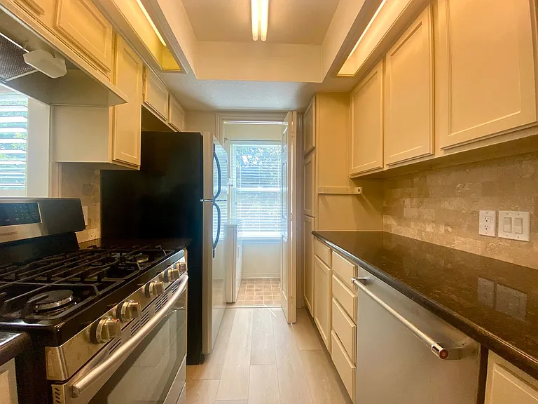 2500 Quarry Rd — Photo 8