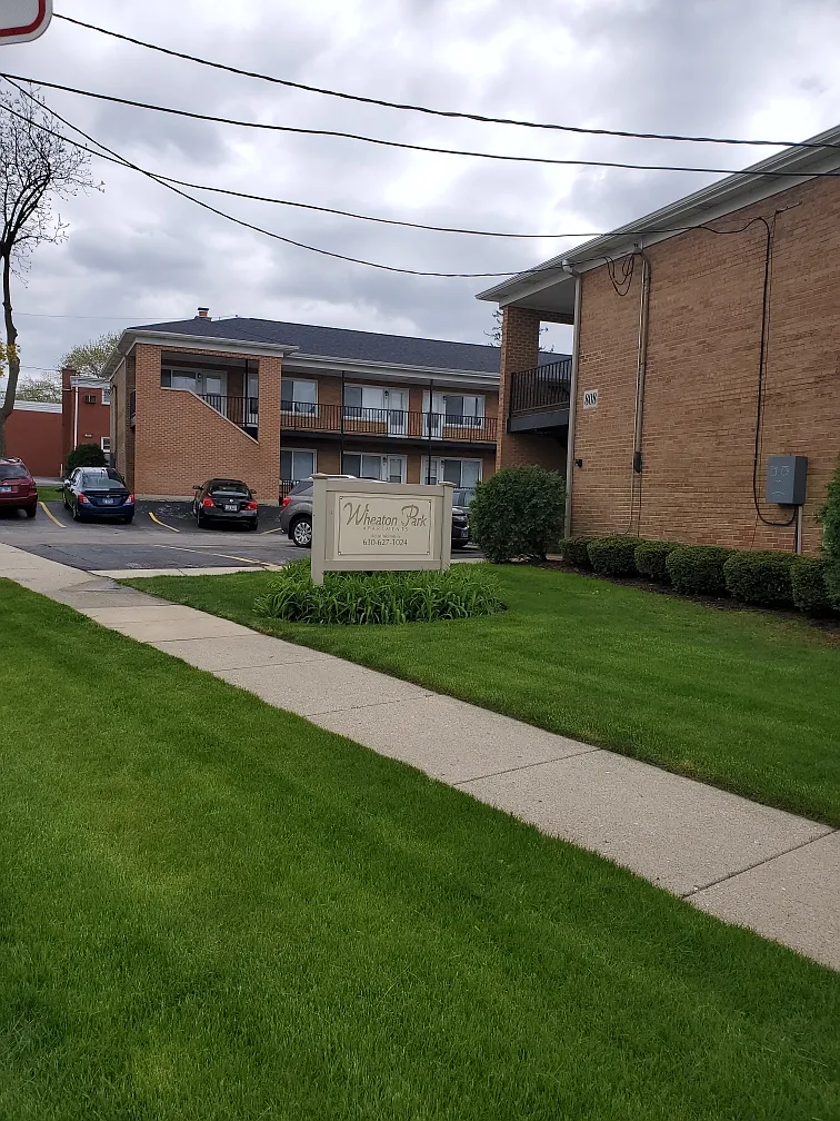 Wheaton Park Apartments — Photo 1