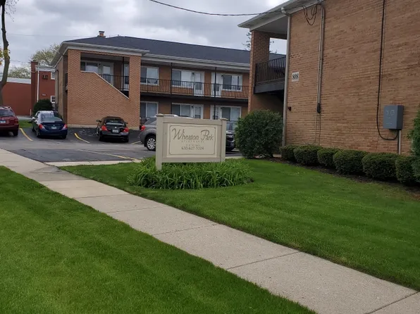 Wheaton Park Apartments, 812 Crescent St #152, Wheaton, IL 60187