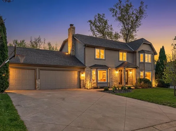8809 Inverness Ter, Brooklyn Park, MN 55443