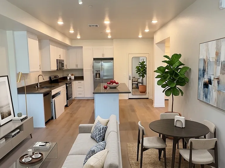 Gallery Park Apartments — Photo 42