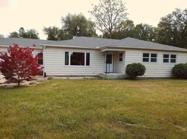 4917 Forest Hills Rd, Rockford, IL 61114