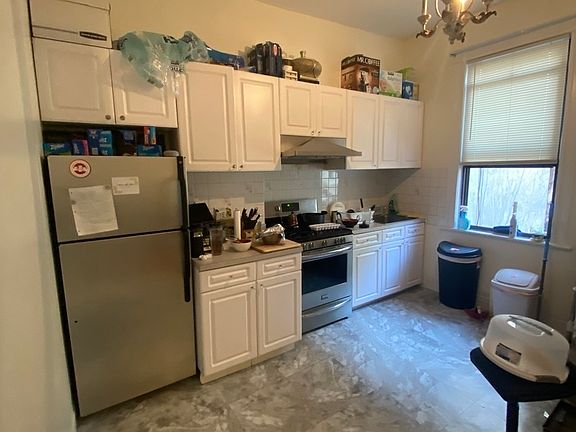 3rd image of 3216 31st Ave #1
