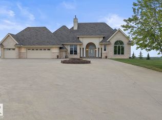 3006 Wayne Way, Cold Lake, AB T9M 1P8