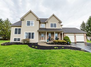 66 Terrace Hill Dr, Penfield, NY 14526