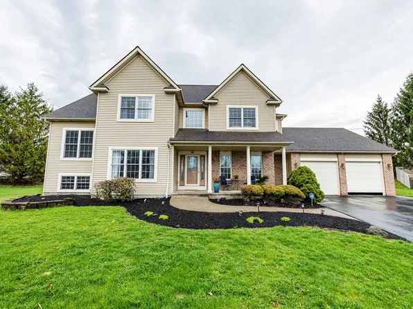 66 Terrace Hill Dr, Penfield, NY 14526