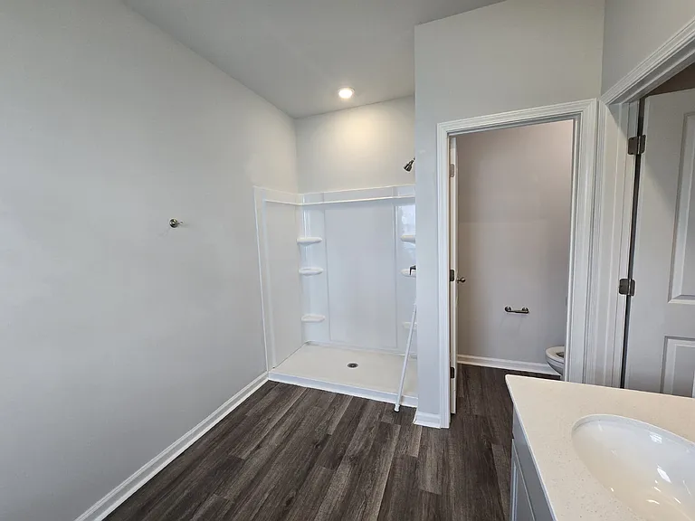 517 Sandy Hollow Dr — Photo 9