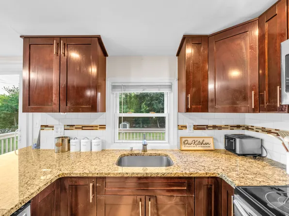 80 E Century Rd Unit 2, Paramus, NJ 07652