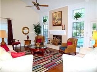 6911 Apple Valley Ln, Houston, TX 77069