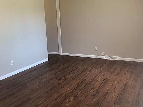Living Room w/entrance to Kitchen