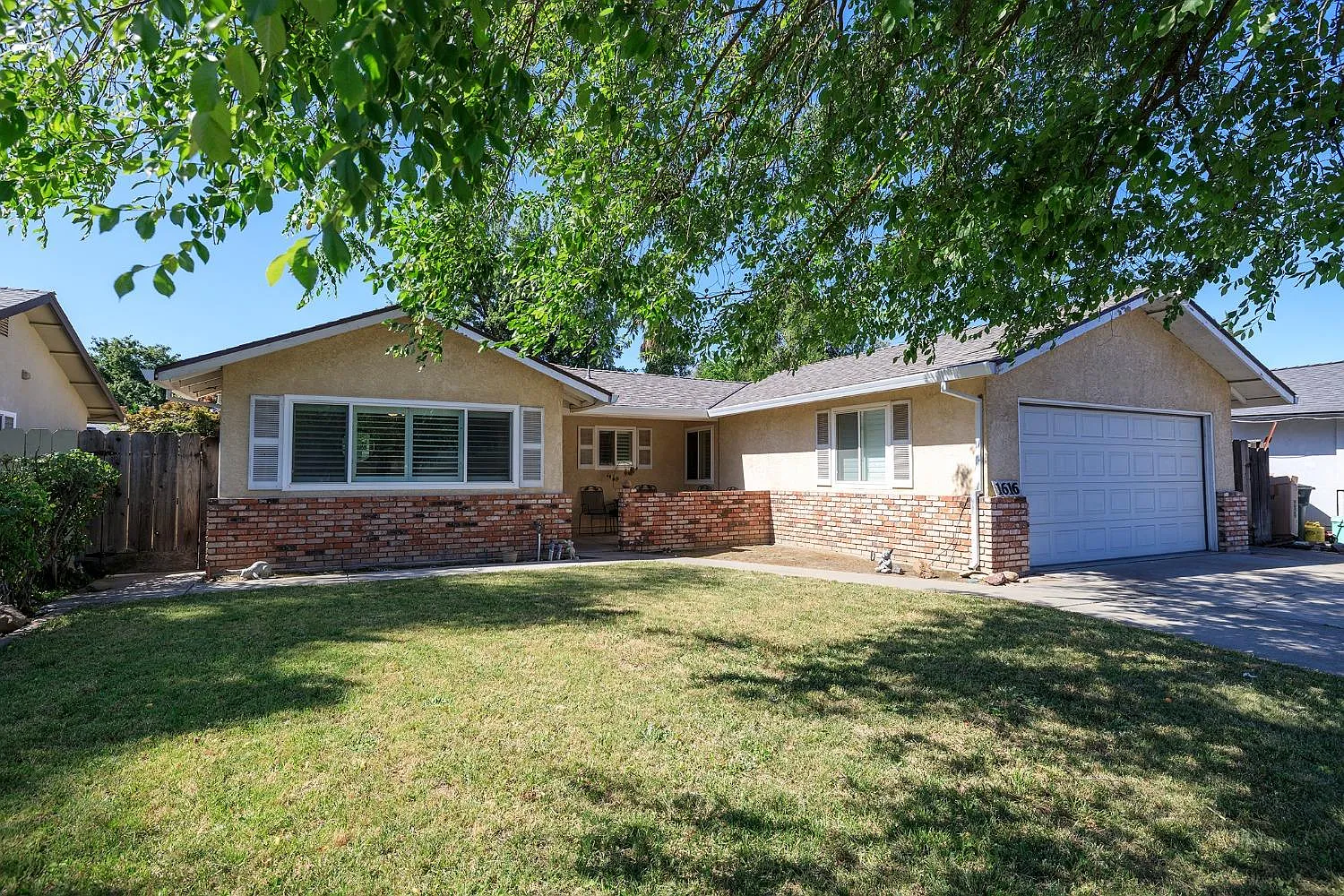 1616 Castilla Way photo 1