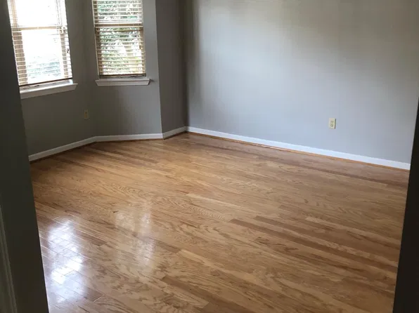 501 Olmsted Park Pl, Charlotte, NC