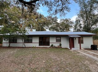 303 NW 36th Dr, Gainesville, FL 32607