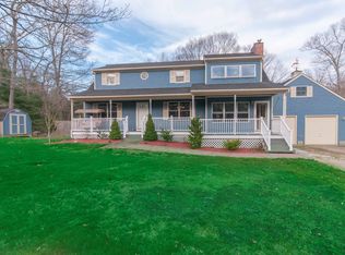 38 Red Oak Dr, Richmond, RI 02898