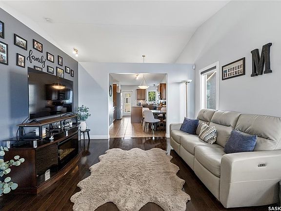 5th image of 4445 Preston CRESCENT